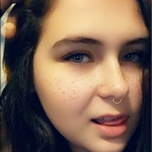 Meet your Posher, Abby